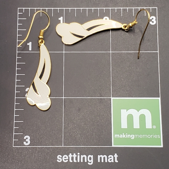 Metal Wavy Abstract Two Tone Dangle Earrings - Picture 6 of 8